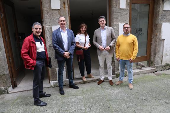 Imagen de la noticia:La Xunta entrega al Ayuntamiento de Viveiro un local situado en la calle Rosalía de Castro
