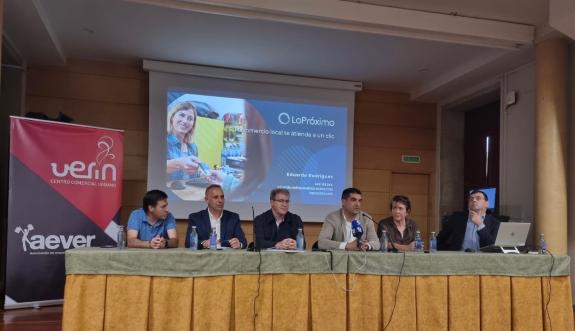 Imaxe da nova:A Xunta salienta a aposta do comercio local de Verín pola dixitalización coa implantación da plataforma de atención LoPróximo