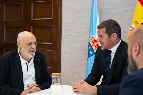 Imagen de la noticia:López Campos se reúne con el director de ICOMOS en España para abordar temas de relevancia para el patrimonio