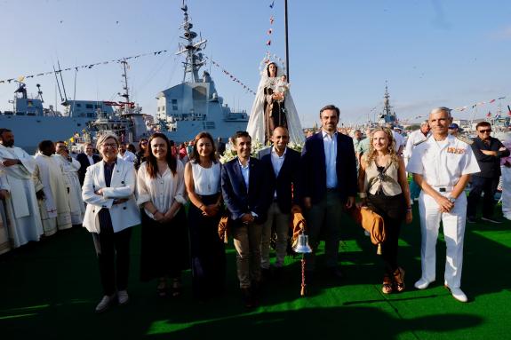 Imagen de la noticia:La Xunta participa en la procesión de la Virgen del Carmen en Ferrol