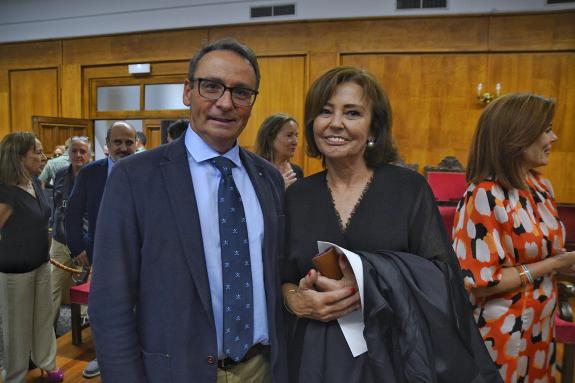 Imaxe da nova:O director xeral de Xustiza asiste á toma de posesión da nova presidenta da Audiencia Provincial de Ourense