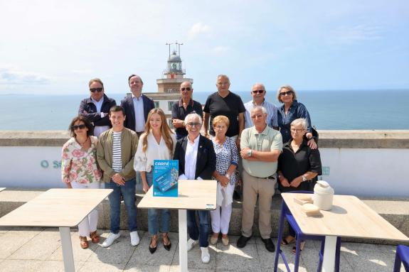 Imagen de la noticia:Fabiola García avanza que con la adhesión del hotel del Faro de Fisterra ya son casi 900 los establecimientos gallegos que o...