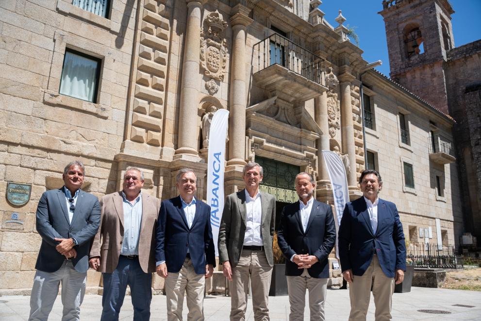 Imaxe 3 de 5 asociada á nova