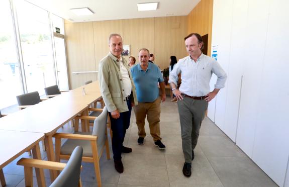 Imagen de la noticia:La Xunta destaca la labor que desarrolla el centro de día de Campo Lameiro en el fomento de un envejecimiento activo y salud...