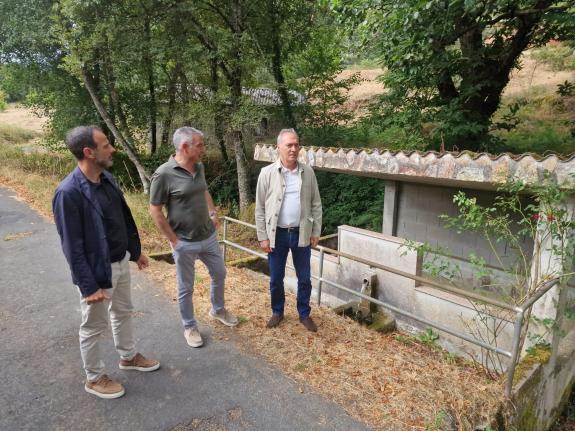 Imagen de la noticia:La Xunta financia con más de 35.000 euros dos obras de corrección de impactos paisajísticos en el ayuntamiento de Dozón