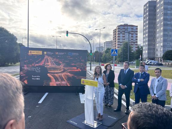 Imaxe da nova:A delegada da Xunta en Ferrol asiste ao acto de posta en servizo das obras de remodelación e humanización da avenida das Pías FE-14