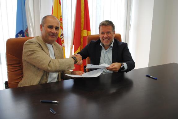 Imaxe da nova:A Xunta e o concello do Incio asinan un convenio para a adhesión deste municipio ao programa Xantar na Casa