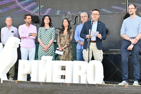 Imagen de la noticia:La Xunta destaca el papel de la Fiesta del Galo Piñeiro como referente en la promoción del producto autóctono y en la dinami...