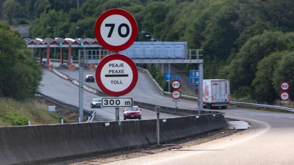 Imaxe da nova:Rueda reclama ao Goberno central o inmediato rescate da AP-9 e advirte do custo de adiar esta medida