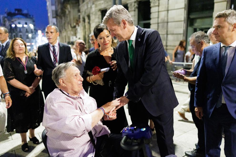 Imaxe 13 de 14 asociada á nova