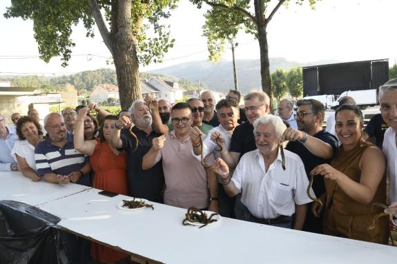 Imagen de la noticia:La Xunta destaca en Castrelo de Miño el valor de las fiestas tradicionales como motor económico y turístico del rural galleg...