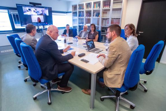 Imaxe da nova:A Xunta de Galicia avalía co colectivo de persoas autónomas a evolución das medidas do impulso ao emprendemento ligado ao territori...