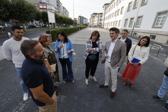 Imaxe da nova:A Xunta abre ao público desde hoxe as prazas de aparcamento do Instituto Ollos Grandes, en Lugo