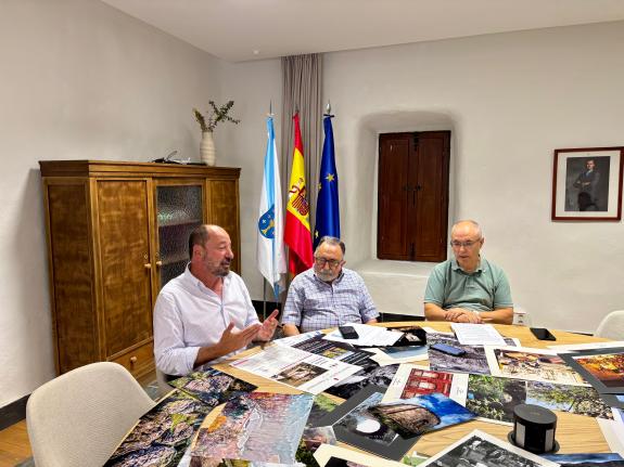 Imaxe da nova:A Xunta e o Instituto de Estudos Valdeorreses colaboran na promoción do enoturismo e o turismo industrial como recursos identitario...