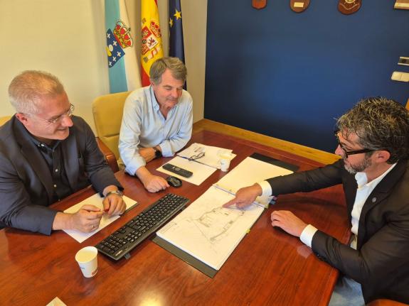 Imaxe da nova:Portos de Galicia e o Concello  de Porto do Son avanzan na posta en marcha de novas instalacións para os peiraos do municipio