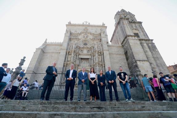 Imaxe da nova:A Xunta enxalza a restauración da basílica de Santa María a Maior de Pontevedra como exemplo do compromiso coa conservación dos ben...