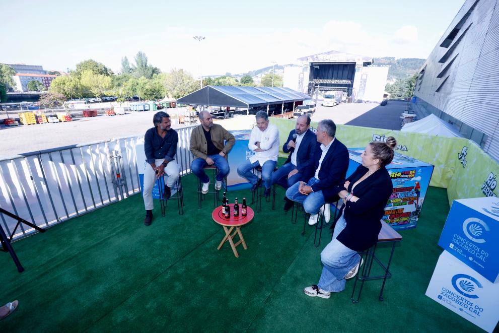 Imaxe 1 de 2 asociada á nova