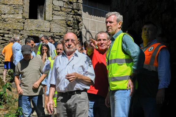 Imaxe da nova:Rueda garante celeridade na aplicación das axudas para paliar os danos provocados polos lumes