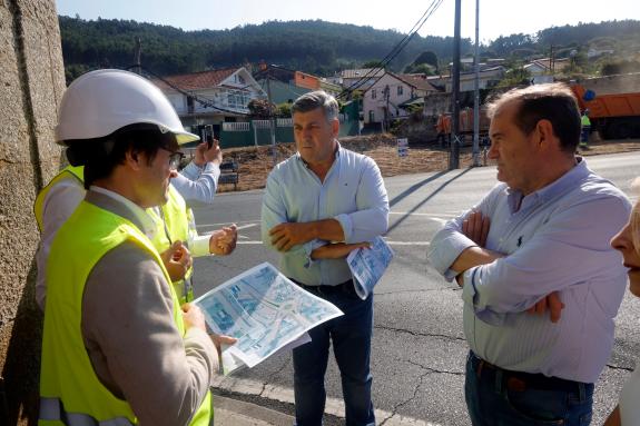 Imaxe da nova:A Xunta executa a glorieta na estrada AC-862 coa AC-115 en Xuvia, no concello de Neda, que reforza a seguridade viaria e a fluidez ...