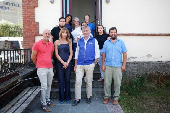 Imaxe da nova:A Xunta destaca a implicación da ONG Rescate Internacional na segunda edición do programa de arraigo para a formación con 35 persoa...