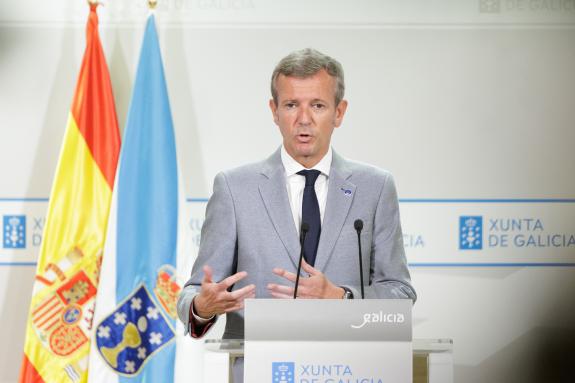 Imaxe da nova:Rueda anuncia que Galicia será pioneira ao regular por lei o uso das novas tecnoloxías nas aulas dos centros educativos