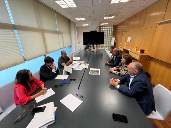 Imaxe da nova:A Xunta presenta ao concello de Culleredo a proposta de paso inferior peonil na AC-523 en Ledoño e anuncia novas medidas complement...