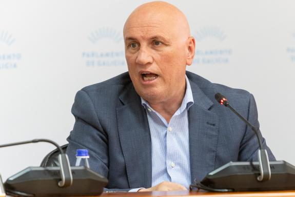 Imaxe da nova:A Xunta insiste na necesidade de que o Ministerio de Sanidade permita formar máis médicos de urxencias  para evitar un déficit de p...