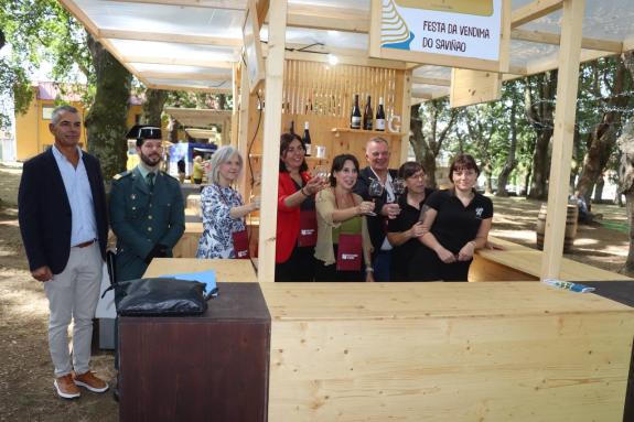 Imaxe da nova:Lorenzana anima a visitar a VI Festa da vendima do Saviñao, escaparate do sector vitivinícola