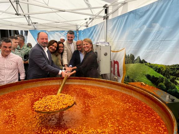Imaxe da nova:Xosé Merelles pon en valor o atractivo turístico da  Festa dos Callos de Salceda de Caselas