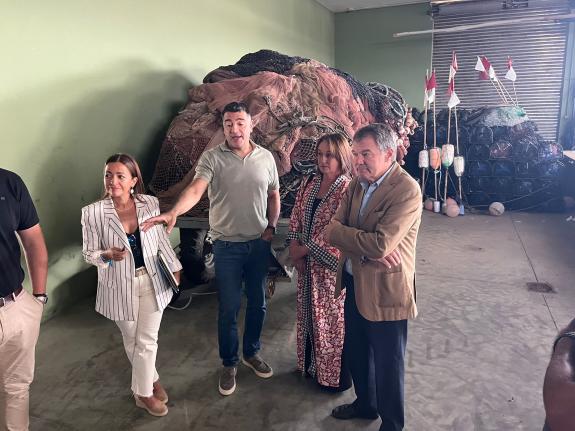 Imaxe da nova:Villaverde e a Asociación A Ribeira de Foz abordan as necesidades da náutica de recreo no municipio