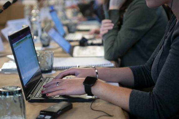 Imaxe da nova:A Xunta de Galicia convoca máis de 1.300 prazas para obter a certificación galega de competencias dixitais no nivel de iniciación