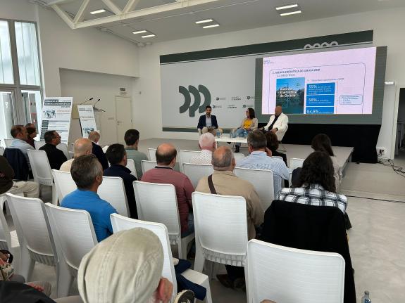 Imaxe da nova:A Xunta pon en valor o papel das comunidades enerxéticas locais na loita contra as desigualdades e a pobreza enerxética