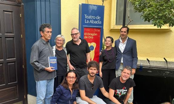 Imaxe da nova:A Xunta de Galicia patrocina o desembarco de Sarabela no Teatro de la Abadía de Madrid co espectáculo ‘O dragón de ouro’
