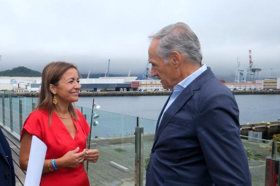 Imagen de la noticia:La Xunta ahonda en la colaboración con la Autoridad Portuaria de Marín para reforzar la competitividad de este puerto