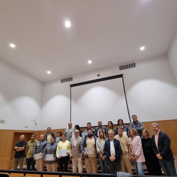 Imaxe da nova:A Xunta pon en valor a colaboración cos concellos de Carballo e Coristanco mediante o ‘Obradoiro Lubiáns’ para avanzar na cobertura...