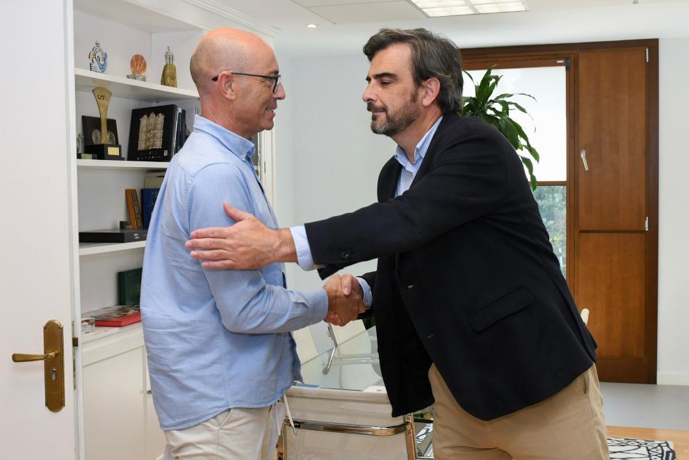 Imaxe 1 de 2 asociada á nova