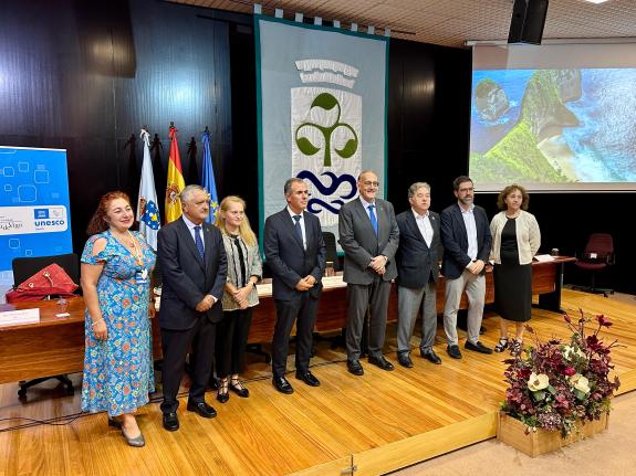 Imagen de la noticia:La Xunta apela al diálogo social para ofrecer una formación adaptada a las necesidades de talento del tejido empresarial