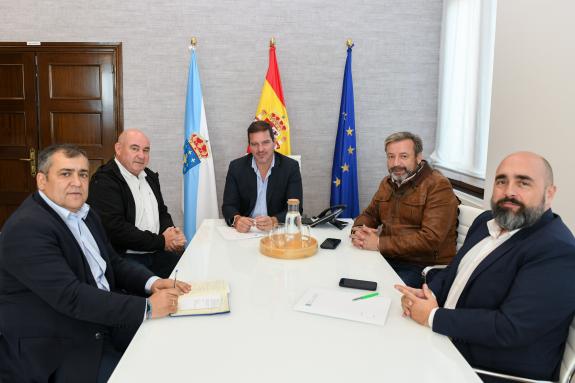 Imaxe da nova:López Campos aborda cos alcaldes de Laza, Monterrei e Cualedro colaboracións en materia de Patrimonio
