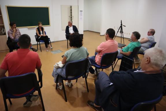 Imagen de la noticia:La Xunta destaca que el Retorna Cualifica Emprego ya promovió la contratación de unas 320 personas de más de 20 países en se...