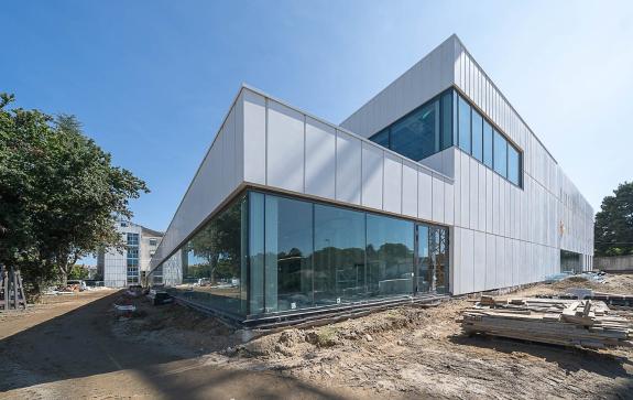 Imaxe da nova:O Centro de Protonterapia de Galicia supera a verificación da compañía que instalará o primeiro acelerador de protóns contra o canc...