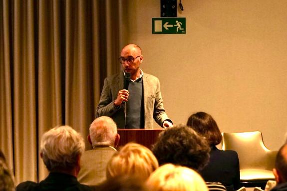 Imaxe da nova:A Xunta defende o acollemento familiar como medida preferente de protección da infancia en Galicia