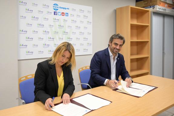 Imagen de la noticia:La Xunta renueva la colaboración con la Federación de Asociacións de Persoas Xordas de Galicia a favor de la accesibilidad e...