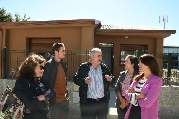 Imaxe da nova:Allegue visita unha vivenda reformada ao abeiro das achegas para rehabilitación de edificios de titularidade municipal en Nogueira ...