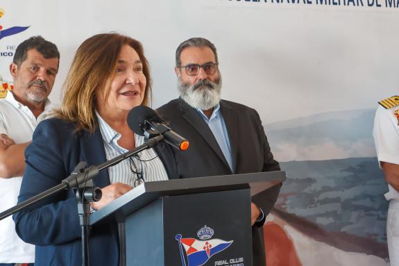 Imagen de la noticia:Ana Ortiz salienta a unión do Real Náutico de Vigo e a Escola Naval de Marín na Regata Gardamarina para promover o deporte