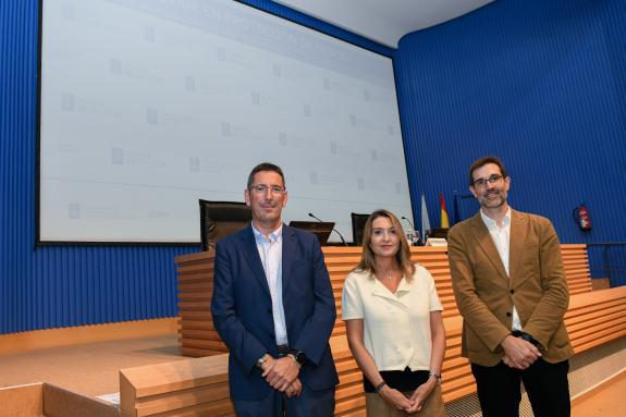 Imagen de la noticia:La Xunta refuerza la formación de los empleados públicos en materia de protección de datos para incrementar la seguridad en ...