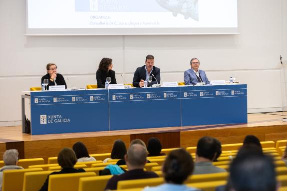 Imaxe da nova:López Campos destaca os museos como claves na investigación e difusión do patrimonio arqueolóxico