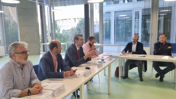 Imaxe da nova:O nodo Conectivi.gal define tres grandes áreas de actuación para adaptar as tecnoloxías de telecomunicacións sen fíos ás necesidade...