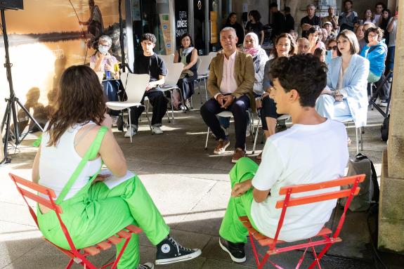 Imagen de la noticia:Valentín García destaca el papel de la lengua como puente entre culturas en el Día Europeo de las Lenguas