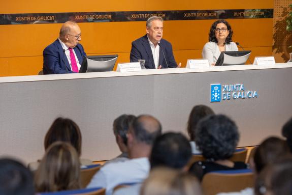 Imaxe da nova:Gómez Caamaño avanza a posta en marcha o vindeiro ano dun ensaio clínico asistencial para garantir igualdade de acceso aos diagnóst...