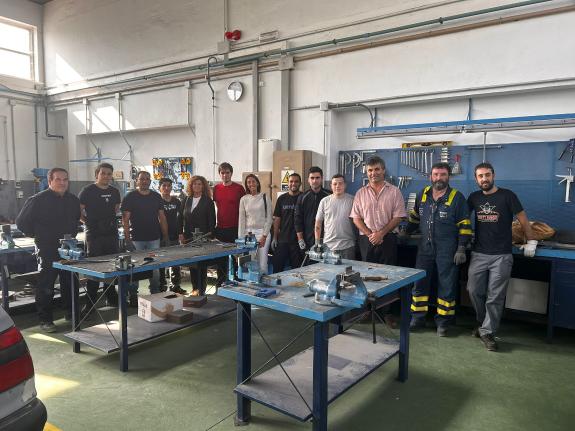 Imagen de la noticia:Galicia estrena las formaciones aceleradas de FP con 162 personas matriculadas en la primera convocatoria hasta enero, que s...